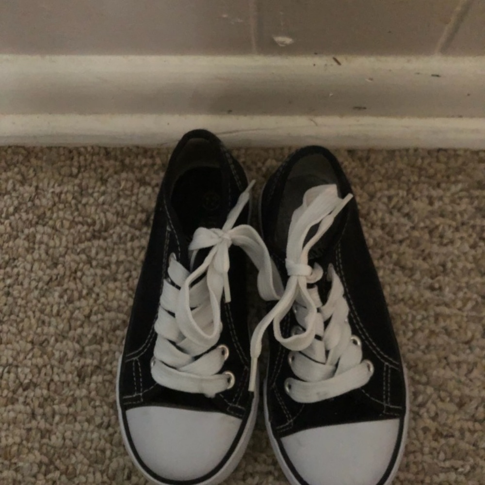 Children's Converse - Picture 3 of 4
